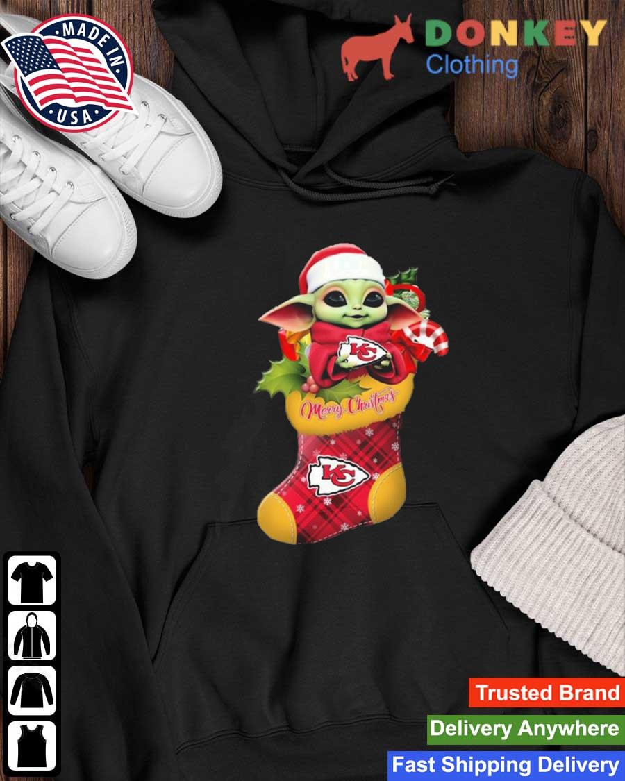 Merry Christmas Baby Yoda Hug Kansas City Chiefs 2022 Sweater Hoodie
